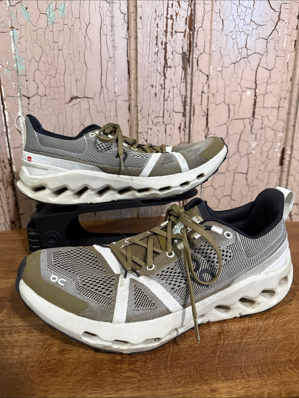 On Cloudsurfer Trail Men’s 10.5 Hunter Ice Running Shoes CloudTec Phase